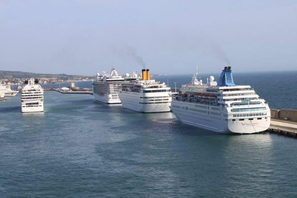 Stella Di Mare- Cruise Shuttle Hotell Civitavecchia Exteriör bild